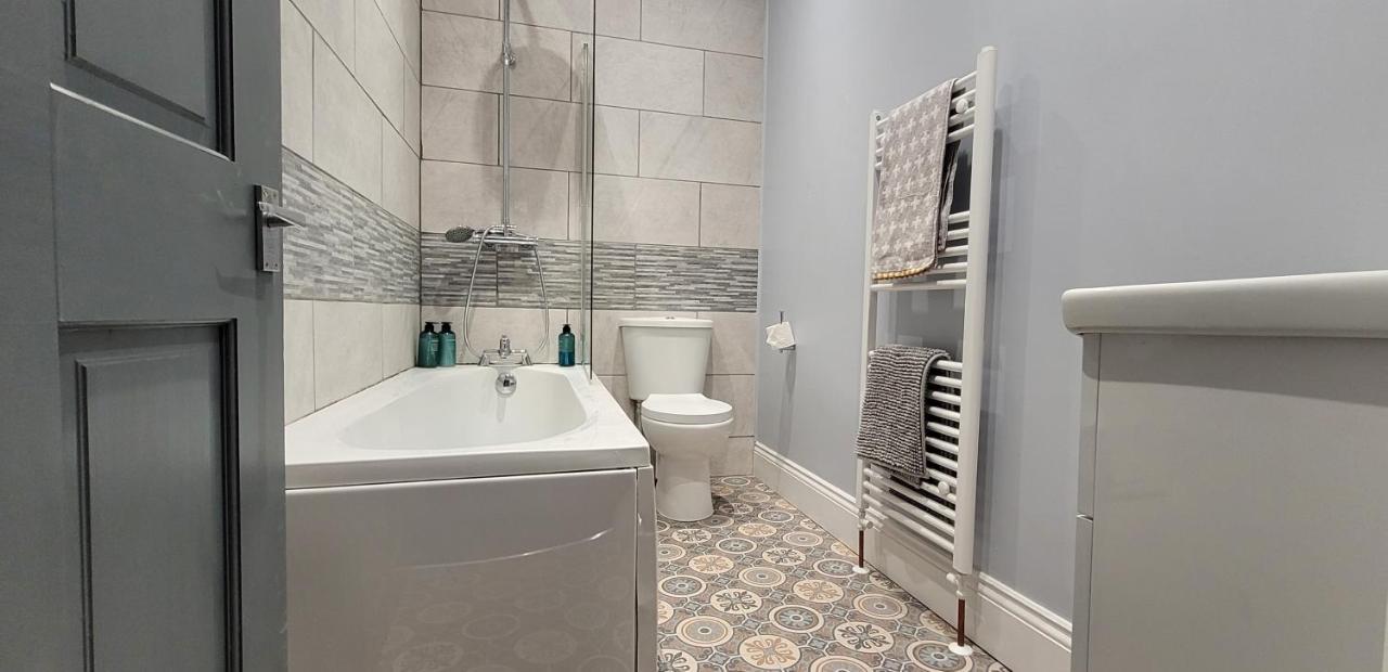 Sutherland St - 2 Bed Home With Free Parking York Exterior foto