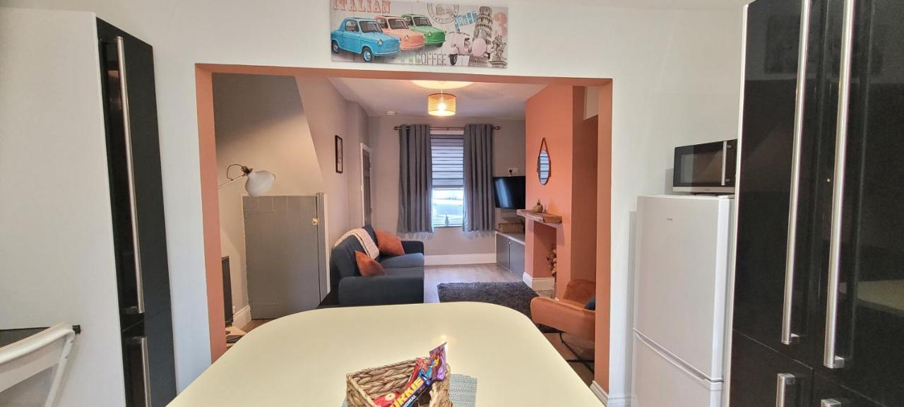 Sutherland St - 2 Bed Home With Free Parking York Exterior foto